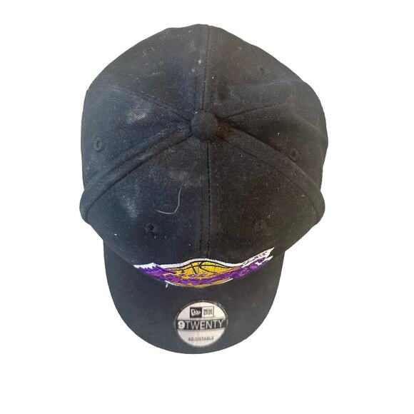New Era- Los Angeles Lakers Basketball Cap - Black Adjustable Strap - Picture 2 of 4